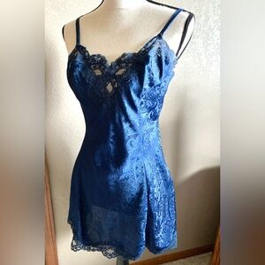 Victoria’s Secret Negligee - New
